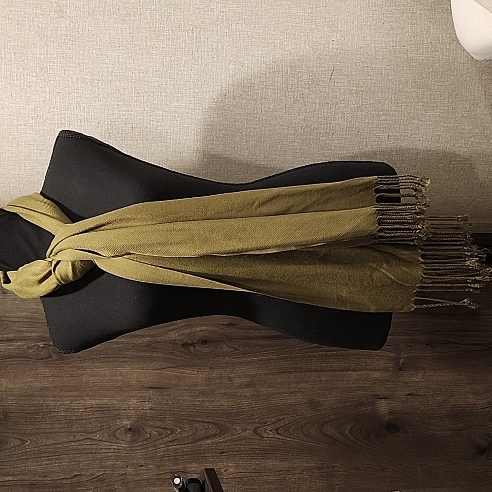 Solid Color Design Shawl, Scarf Wrap Stole Throw Head Wrap Face Cover. Green Oli
